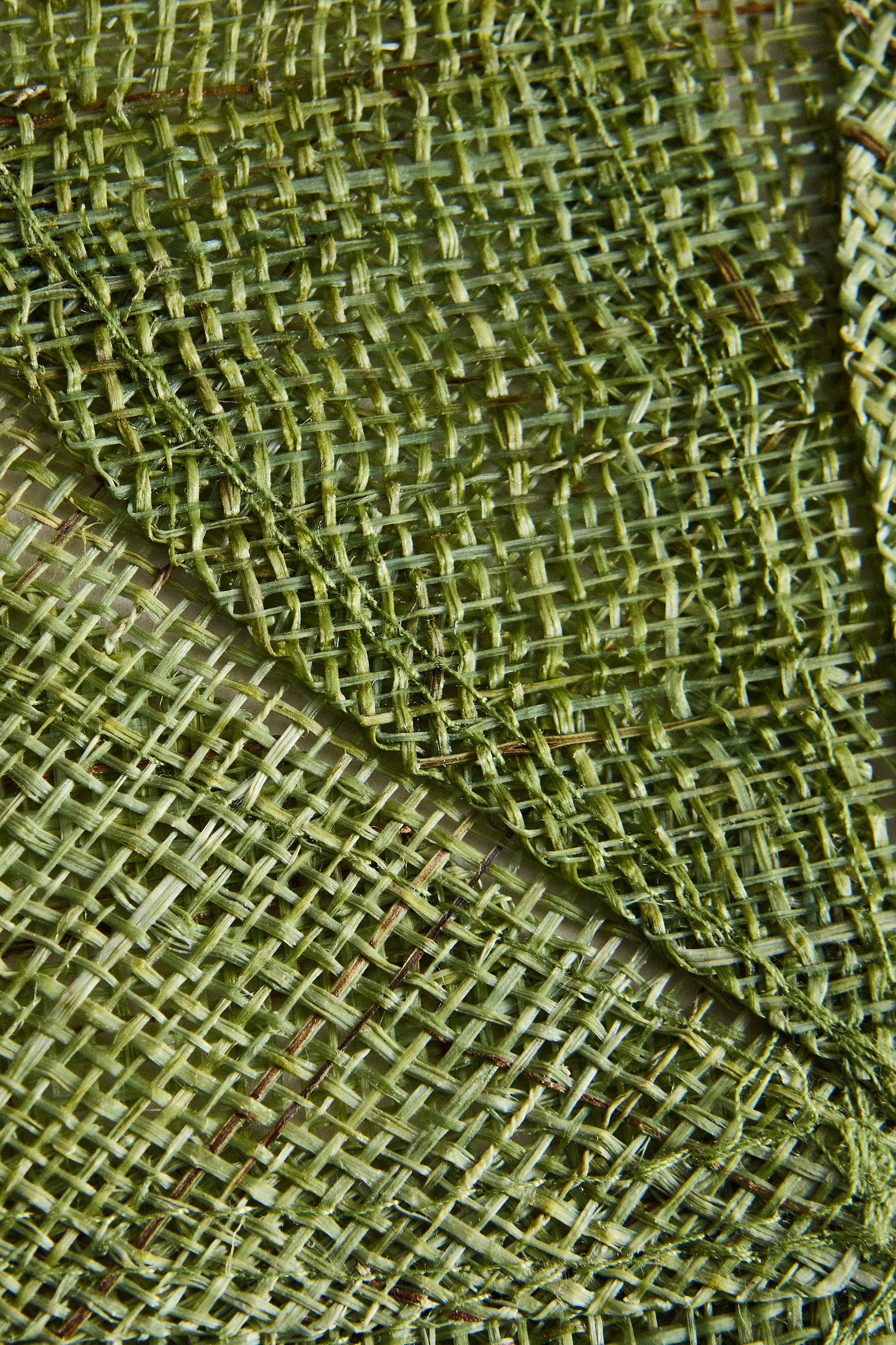 RAMIE FLOWER PLACEMAT